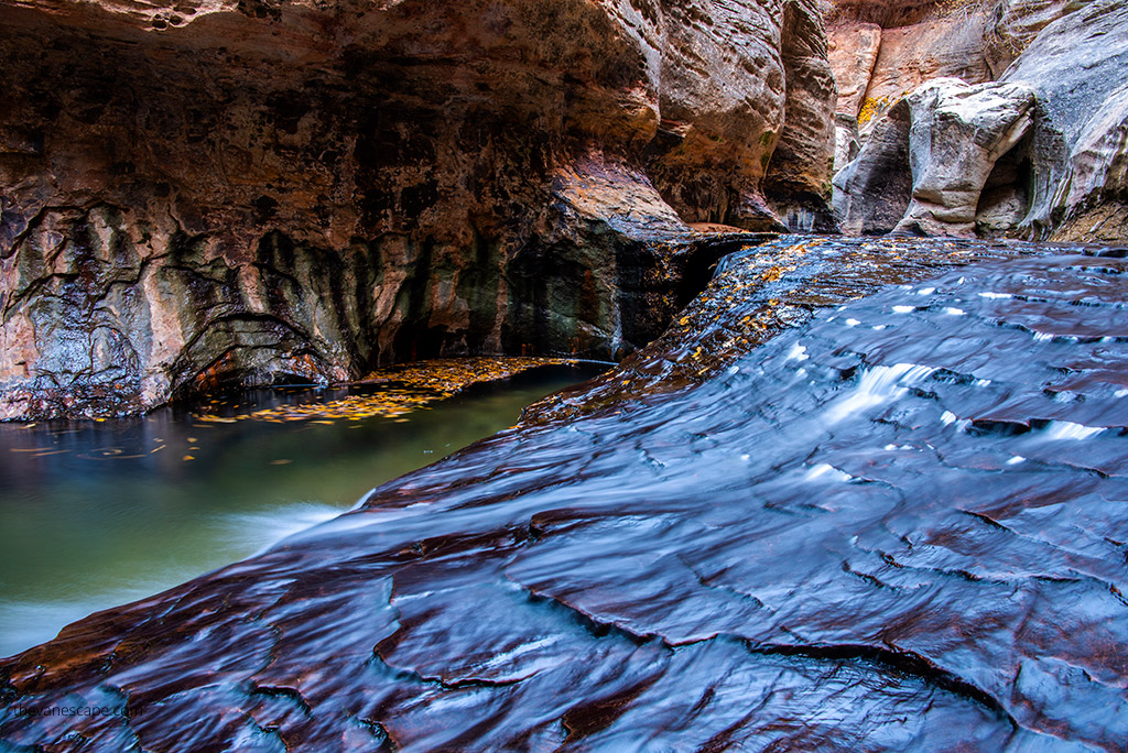 The Subway Zion - hike water on rocks.