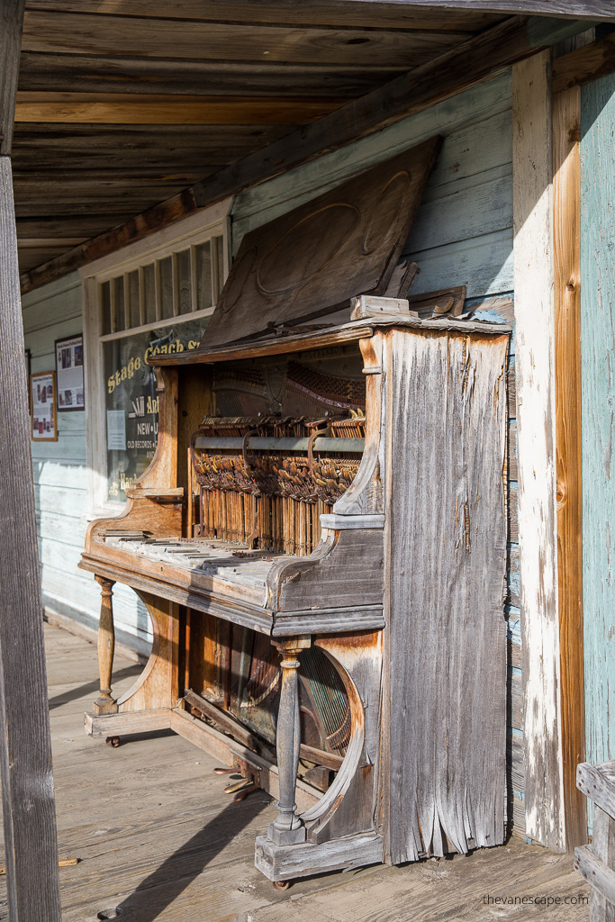 old wooden piano in Shaniko.