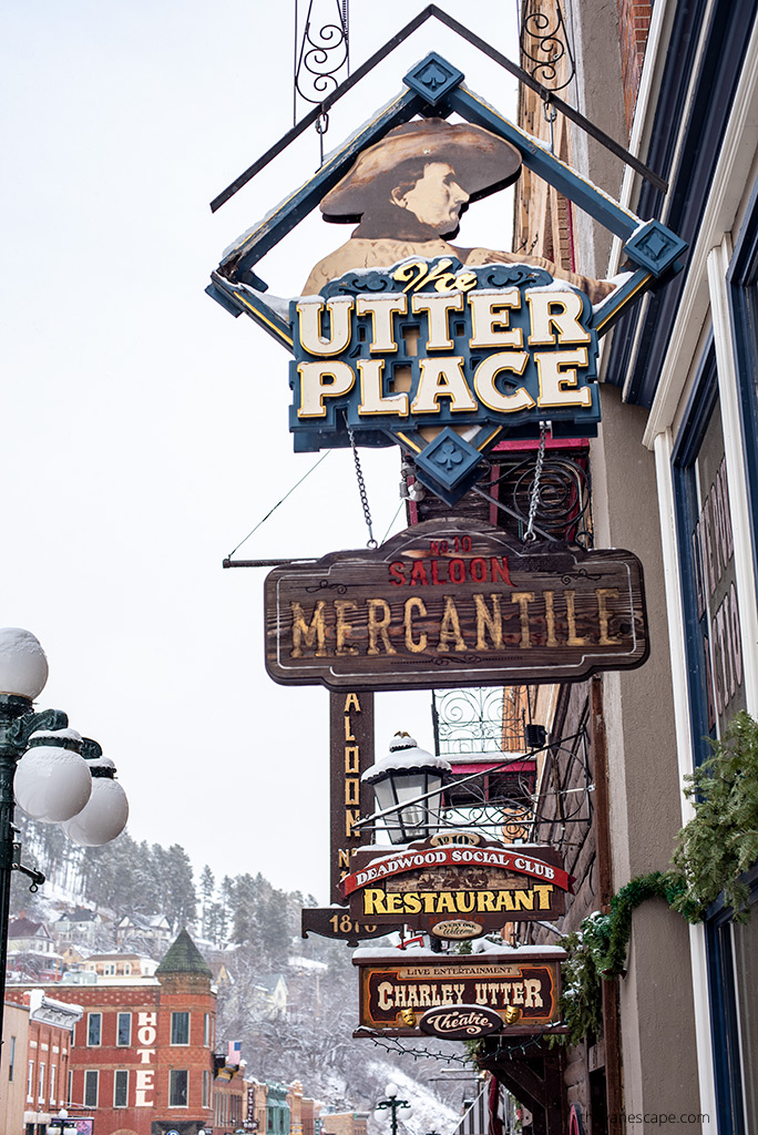 Things To Do in Deadwood: main street.