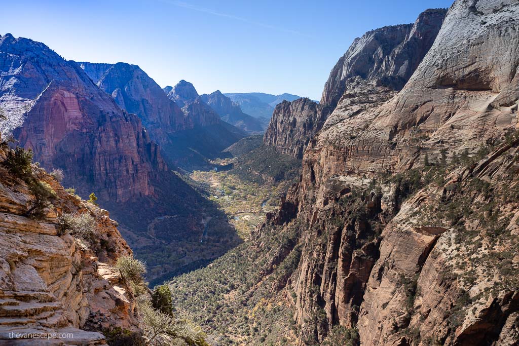 Things to do in Zion - hiking trail.