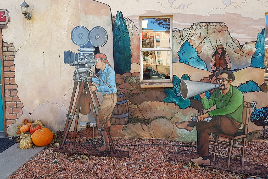 Kanab visitor center murals.